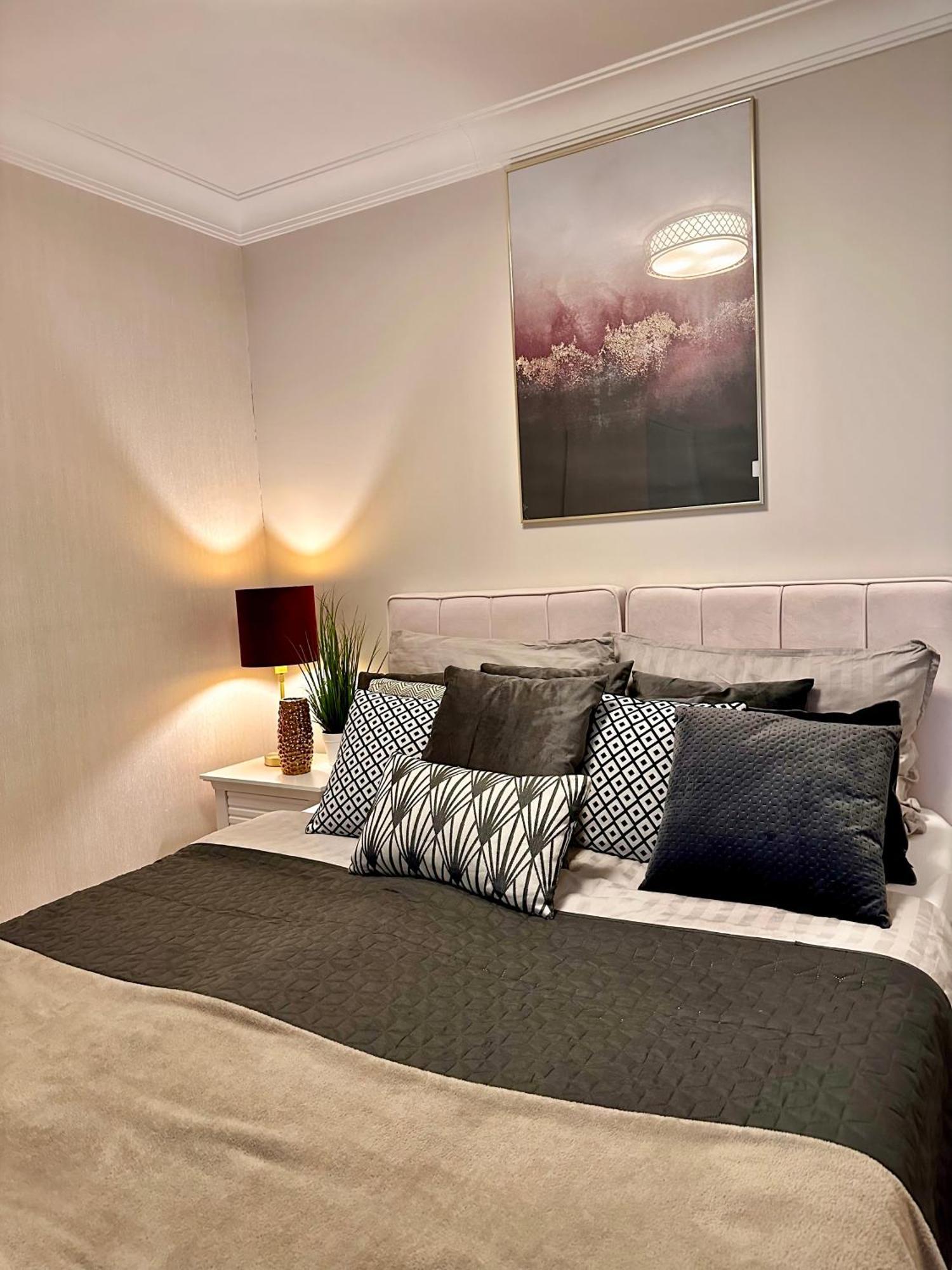 Apartamenty Kielce- Apartament Rubin Przy Zalew Kielecki, Faktura, Parking, Centrum מראה חיצוני תמונה